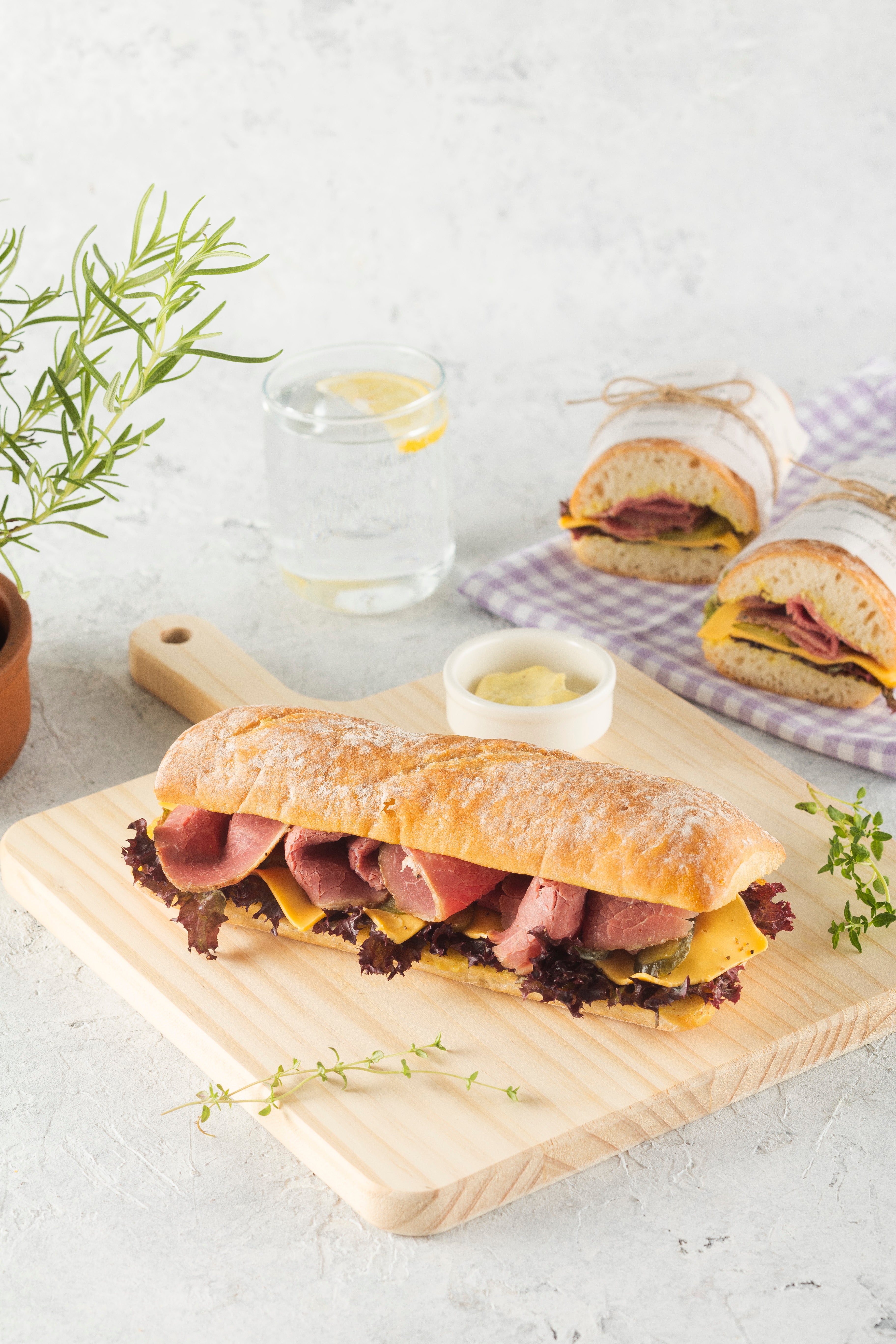 Roast Beef & Cheddar Sandviç