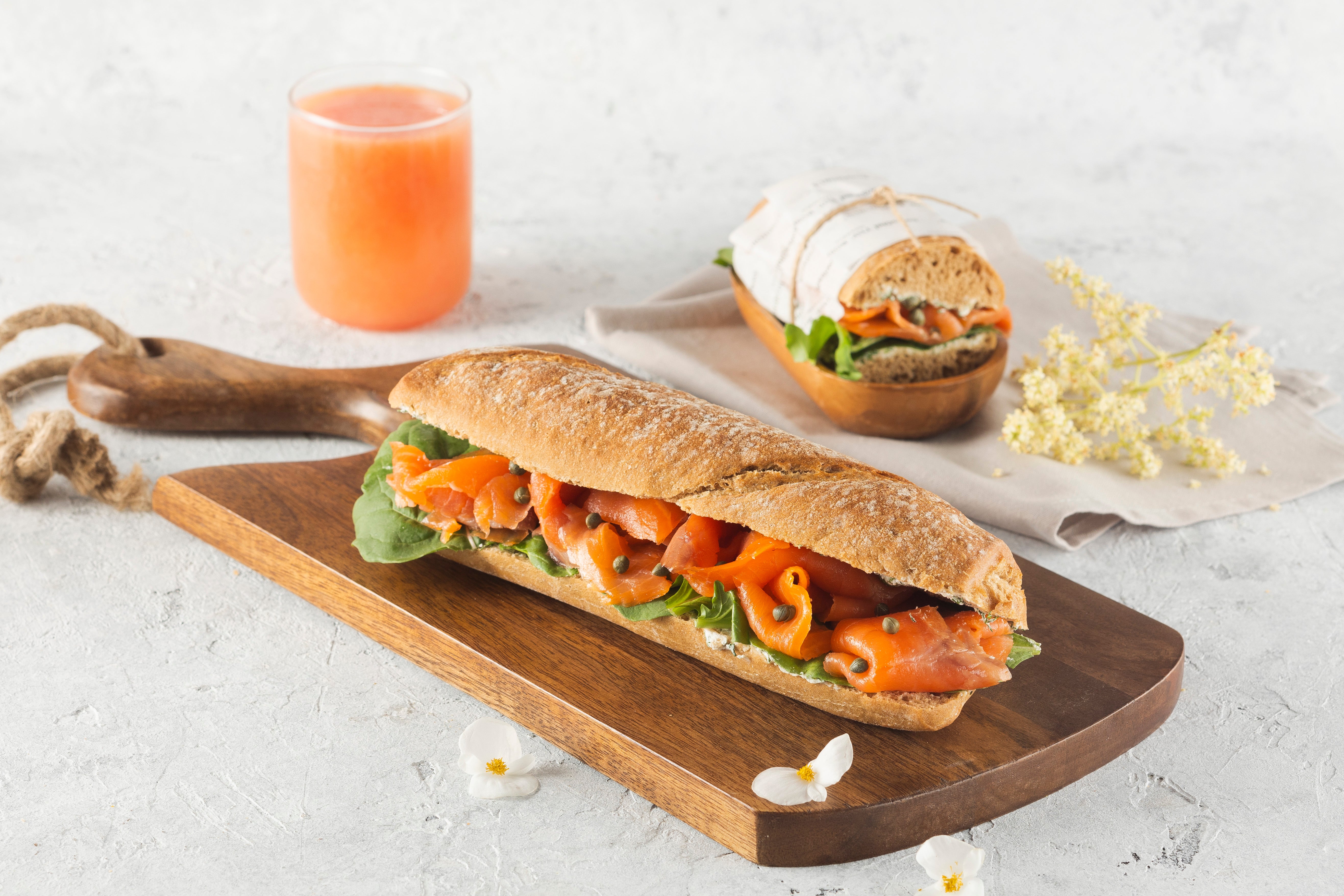 Somon Füme & Krem Peynirli Sandviç